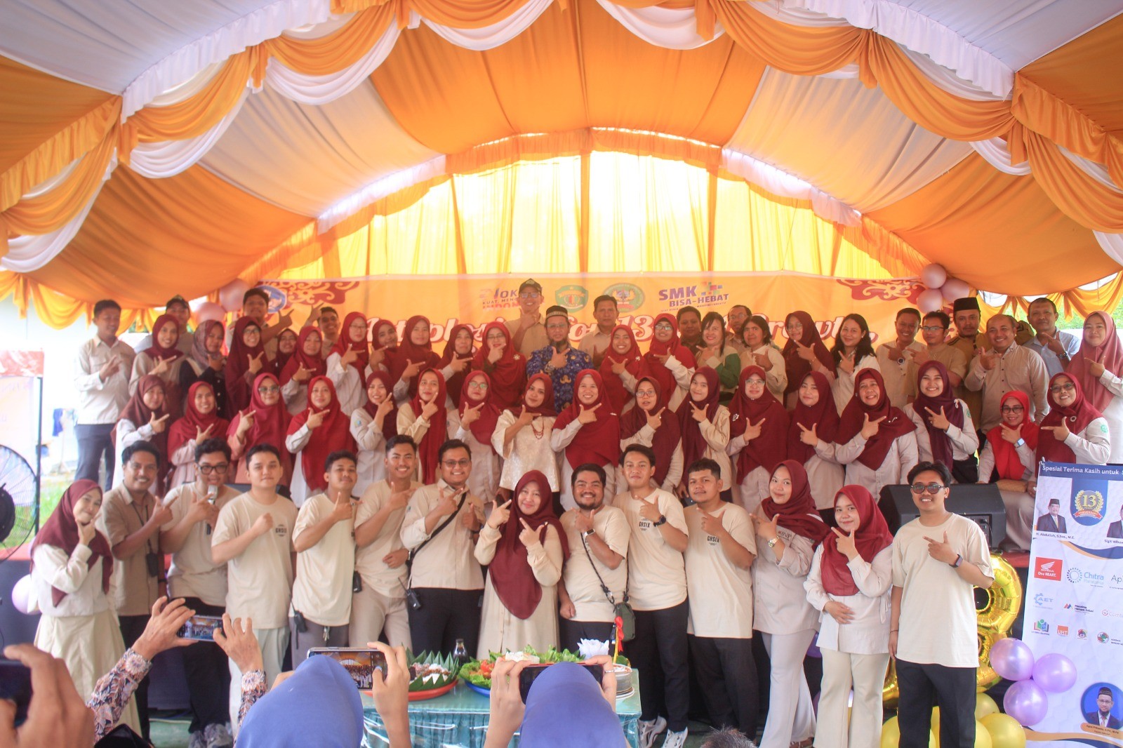 $rows[judul]